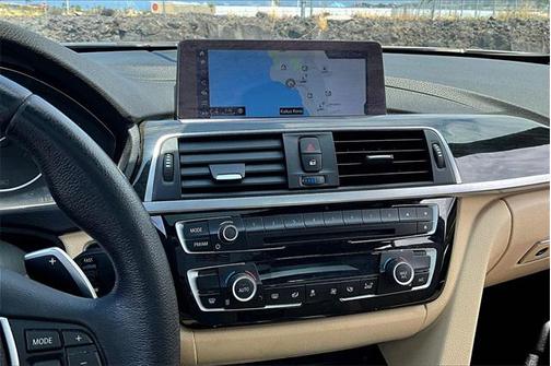 2018 BMW 330e iPerformance