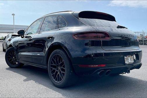 Carmine Red 2017 Porsche Macan Macan GTS