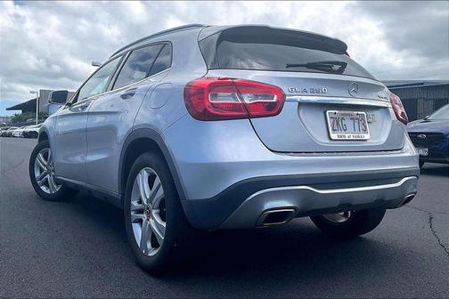 Polar Silver Metallic 2018 Mercedes-Benz GLA 250 4MATIC