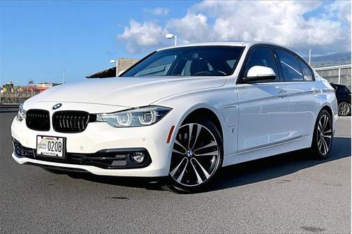 2018 BMW 330e iPerformance
