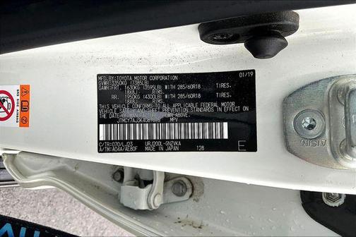 2019 Toyota Land Cruiser Base