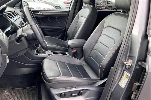 2022 Volkswagen Tiguan 2.0T SEL R-Line 4MOTION