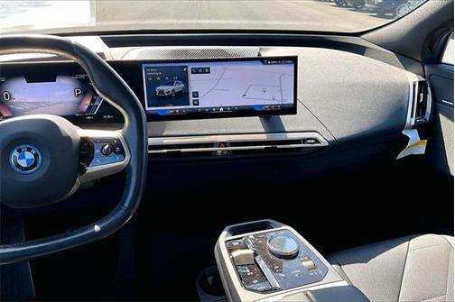 2025 BMW iX xDrive50
