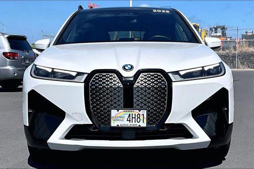2025 BMW iX xDrive50