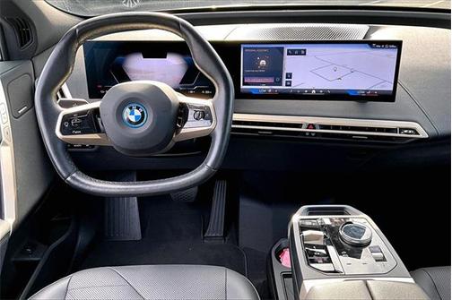2025 BMW iX xDrive50