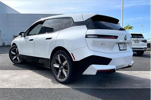 2025 BMW iX xDrive50
