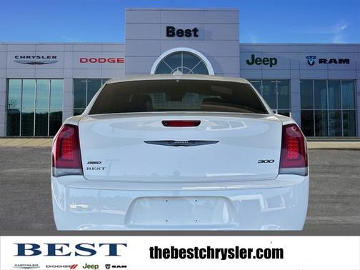 2022 Chrysler 300 Touring AWD