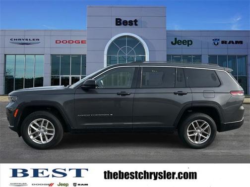 2022 Jeep Grand Cherokee L Laredo 4x4