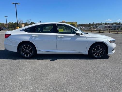 Photo 5 of 28 of 2021 Honda Accord EX-L