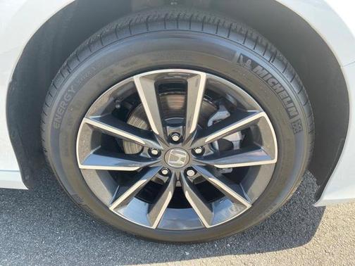 Photo 4 of 28 of 2021 Honda Accord EX-L
