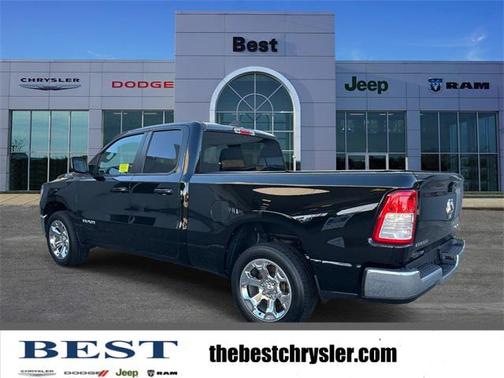 2021 RAM 1500 Big Horn Quad Cab 4x4 64' Box