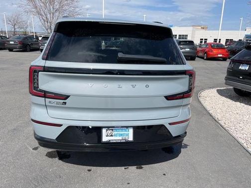2025 Volvo EX90 Twin Motor Ultra