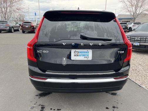 2025 Volvo XC90 Plug-In Hybrid T8 Plus 7-Seater