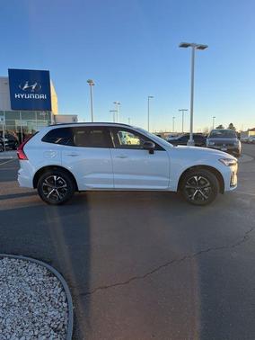 2026 Volvo XC60 B5 Core