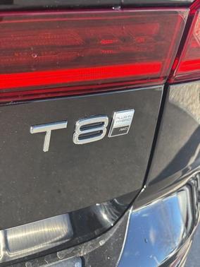 2026 Volvo XC60 Plug-In Hybrid T8 Plus