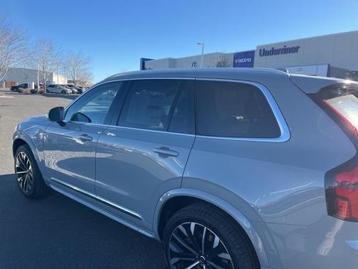 2026 Volvo XC90 Plug-In Hybrid T8 Plus 7-Seater