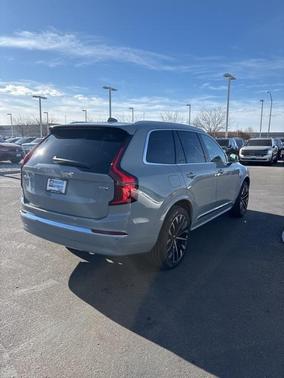 2026 Volvo XC90 Plug-In Hybrid T8 Plus 7-Seater