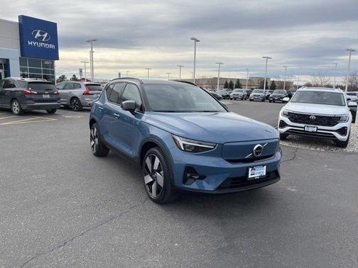 2024 Volvo XC40 Recharge Pure Electric Plus
