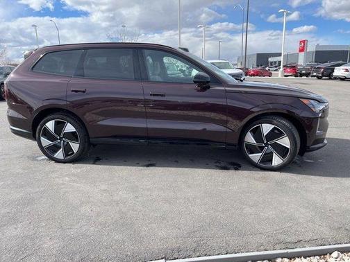 2025 Volvo EX90 Twin Motor Performance Ultra 6-Seater