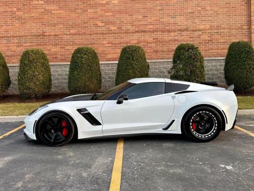 Arctic White 2017 Chevrolet Corvette Z06
