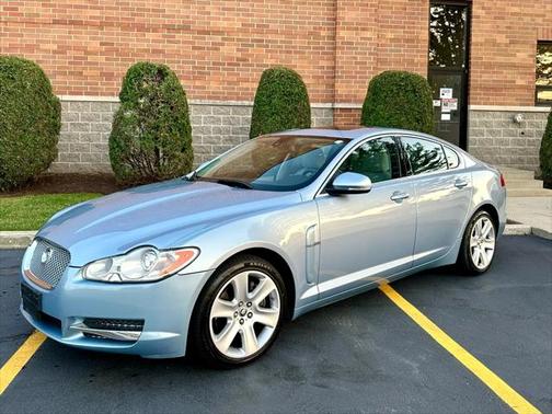 2010 Jaguar XF Luxury