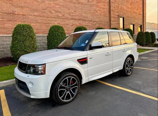 Fuji White 2013 Land Rover Range Rover Sport HSE