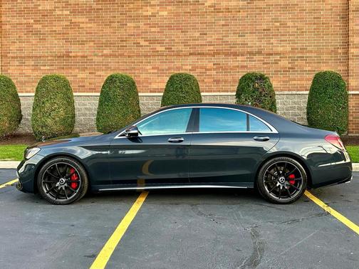2018 Mercedes-Benz AMG S 63 4MATIC