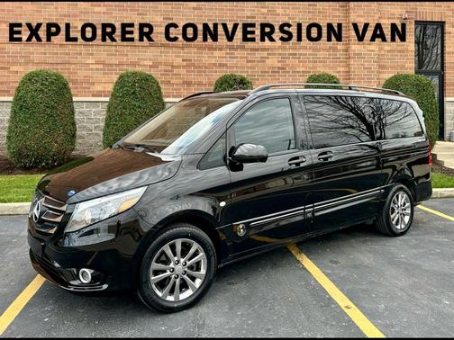 2016 Mercedes-Benz Metris Base