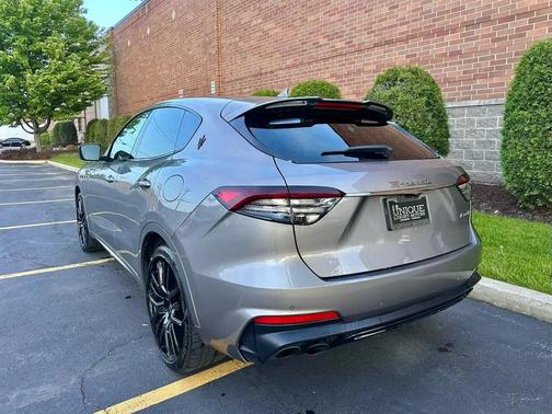 Gray 2022 Maserati Levante Modena