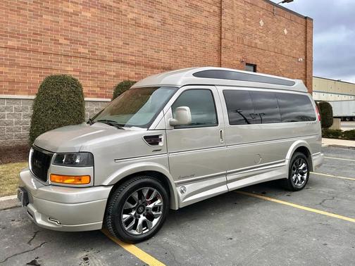 2023 GMC Savana 2500 Work Van
