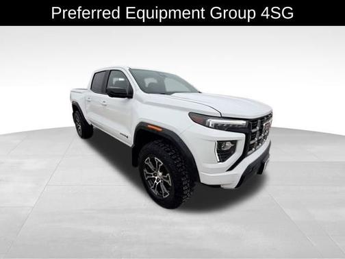 2024 GMC Canyon 4WD AT4