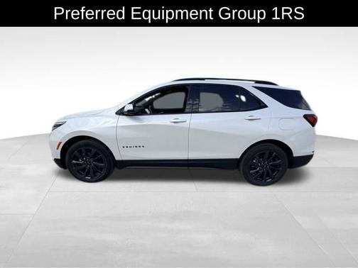 Iridescent Pearl Tricoat 2024 Chevrolet Equinox RS