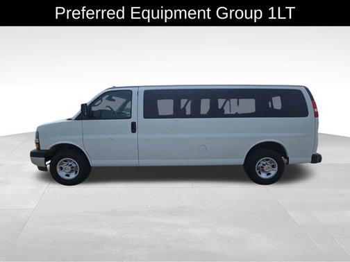 2024 Chevrolet Express 3500 LT