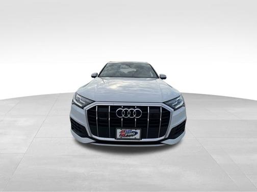 2021 Audi Q7 Premium Plus