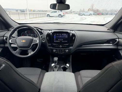 2024 Chevrolet Traverse Limited LT Cloth