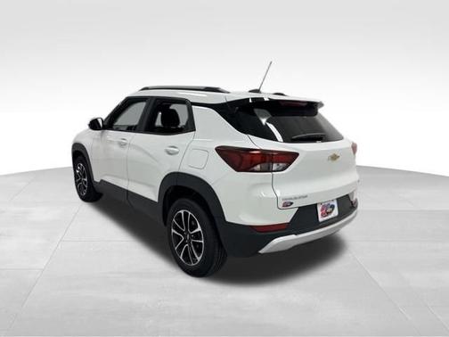 Summit White 2024 Chevrolet Trailblazer LT