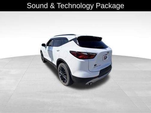 Summit White 2022 Chevrolet Blazer LT