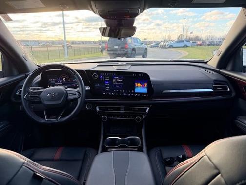 2025 Chevrolet Traverse AWD RS