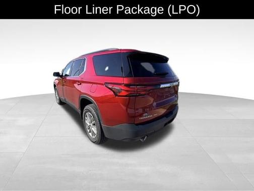 Radiant Red Tintcoat 2023 Chevrolet Traverse LT Cloth