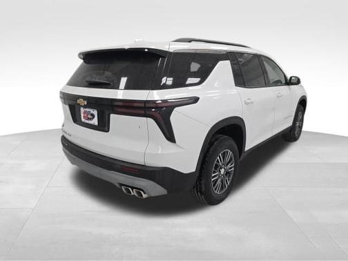 2026 Chevrolet Traverse AWD LT