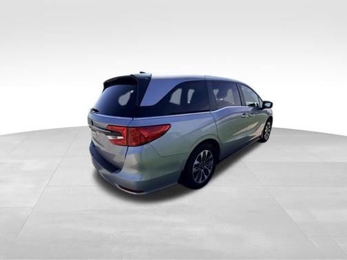 Silver 2022 Honda Odyssey EX-L