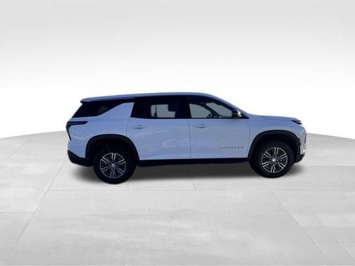 2024 Chevrolet Traverse AWD LS