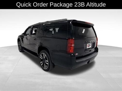Diamond Black Crystal Pearlcoat 2023 Jeep Grand Cherokee L Altitude