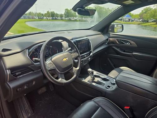 2022 Chevrolet Traverse Premier