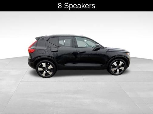 2020 Volvo XC40 T5 Momentum