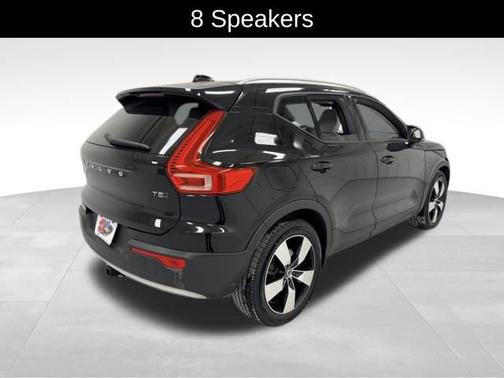 2020 Volvo XC40 T5 Momentum