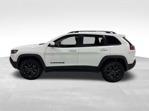 Bright White Clearcoat 2020 Jeep Cherokee Upland