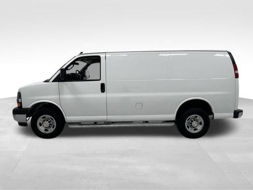 2023 Chevrolet Express 2500 1WT