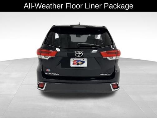 MIDNIGHT BLACK ME 2018 Toyota Highlander Limited