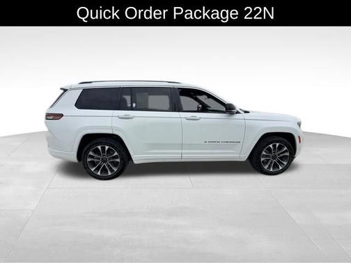 Bright White Clearcoat 2022 Jeep Grand Cherokee L Overland